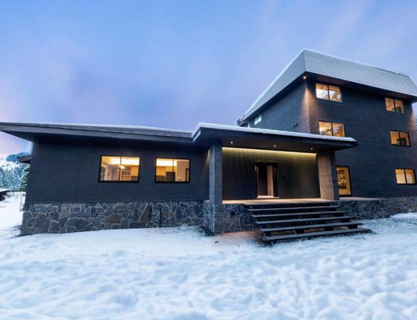 Ski Inn Hakuba, Iwatake外觀